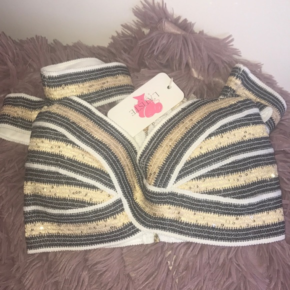 Heart Shaped Crop Top - Picture 5 of 8